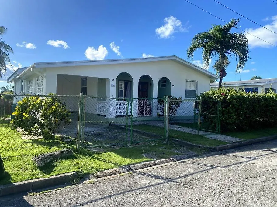 Private 3Br Tropical Paradise Near Oistins クライストチャーチ 0*,  バルバドス
